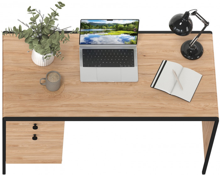 Брюс Стол письменный 12.157, цвет чёрный/Battle rock Santiago/столешница МДФ ель карпатская, ШхГхВ 130х62,6х75 см., универсальная сбока