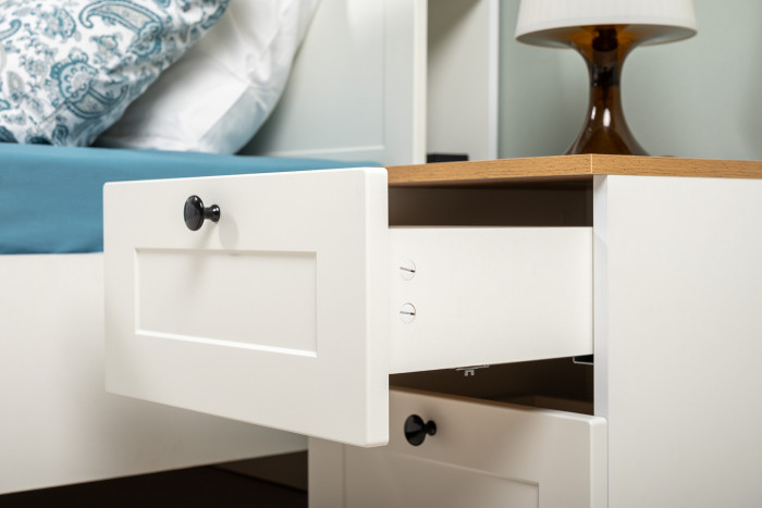 Остин 11.53 Кровать + ортопед + 16.240 Комод + 16.152 Тумба прикроватная, белый шагрень/дуб крафт золотой