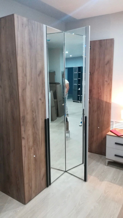 Шкаф 4-х дверный Кара 8