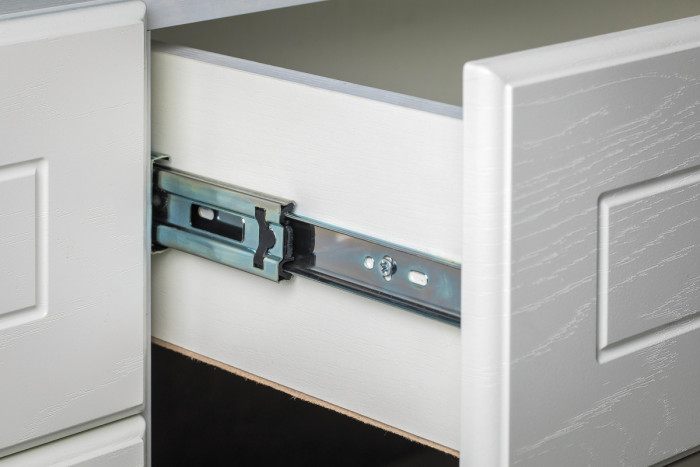 Ливерпуль Комод 10.103, цвет ясень ваниль/белый, ШхГхВ 100,1х41,3х95,3 см.